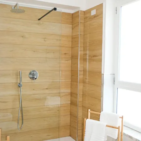 Apartment Aura