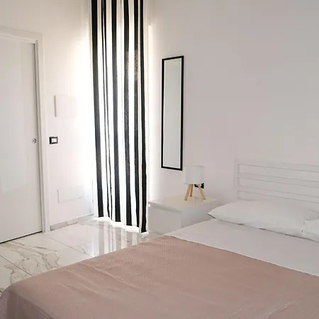 Apartment Aura
